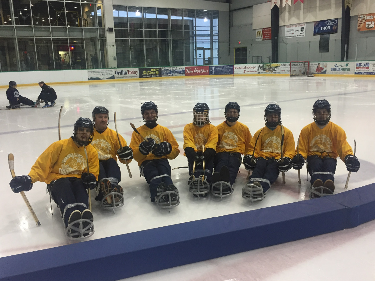 sledge_hockey_team_yellow.JPG